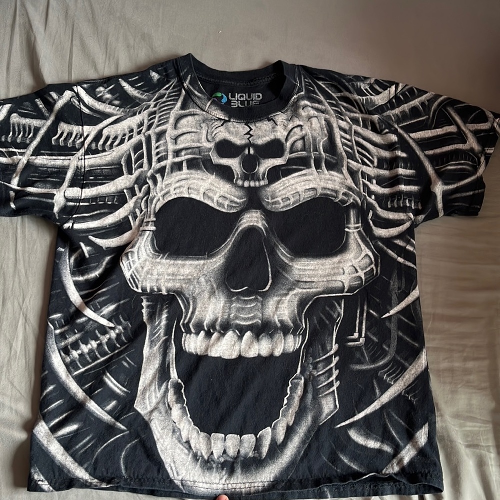 Vintage Liquid blue skull tee